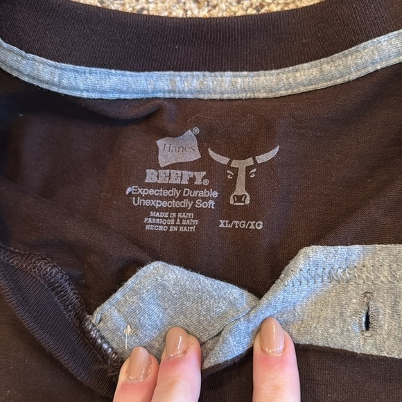 HANES BEEFY TEE set of 2 Men’s XL EUC - Picture 3 of 9